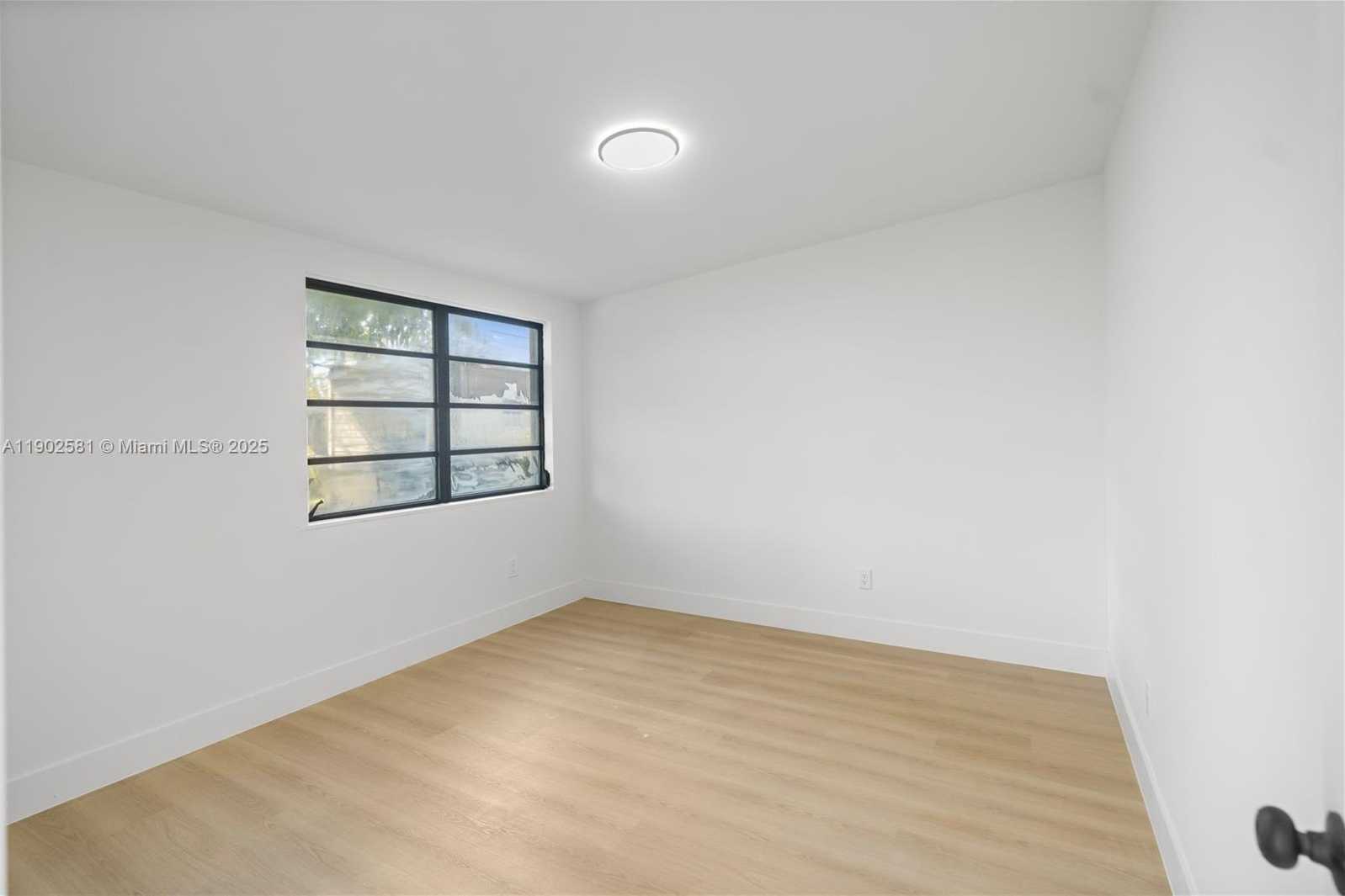 Small Image of 9600 CUTLER RIDGE DR, Cutler Bay Number 31