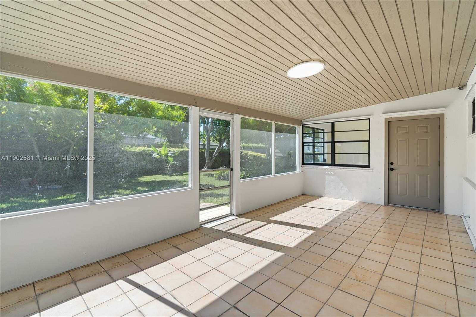 Small Image of 9600 CUTLER RIDGE DR, Cutler Bay Number 39