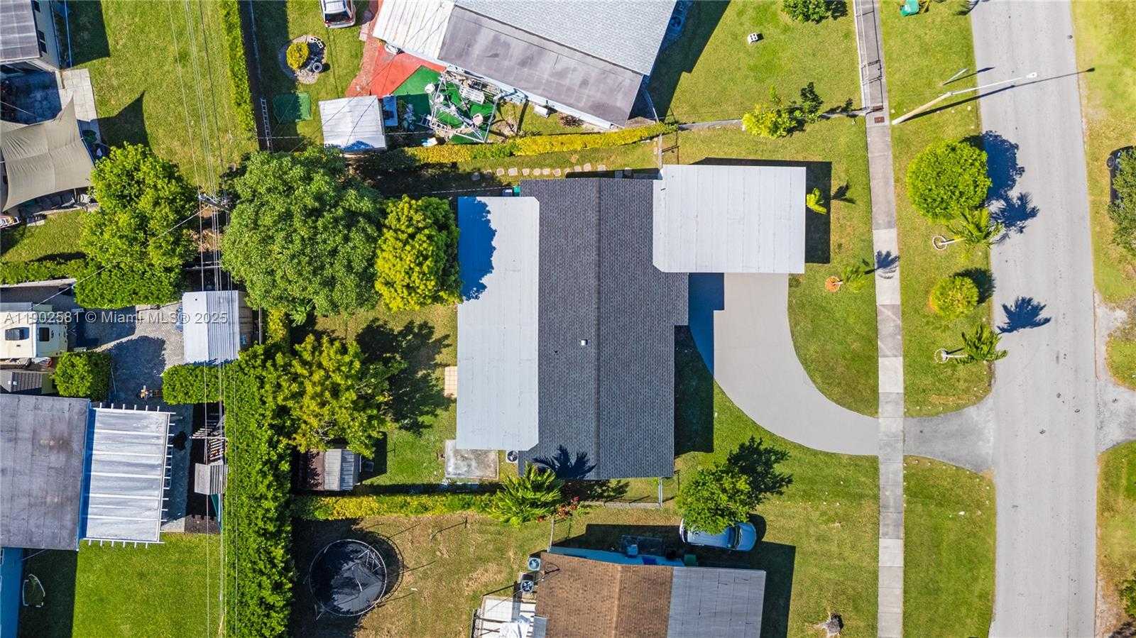 Small Image of 9600 CUTLER RIDGE DR, Cutler Bay Number 49