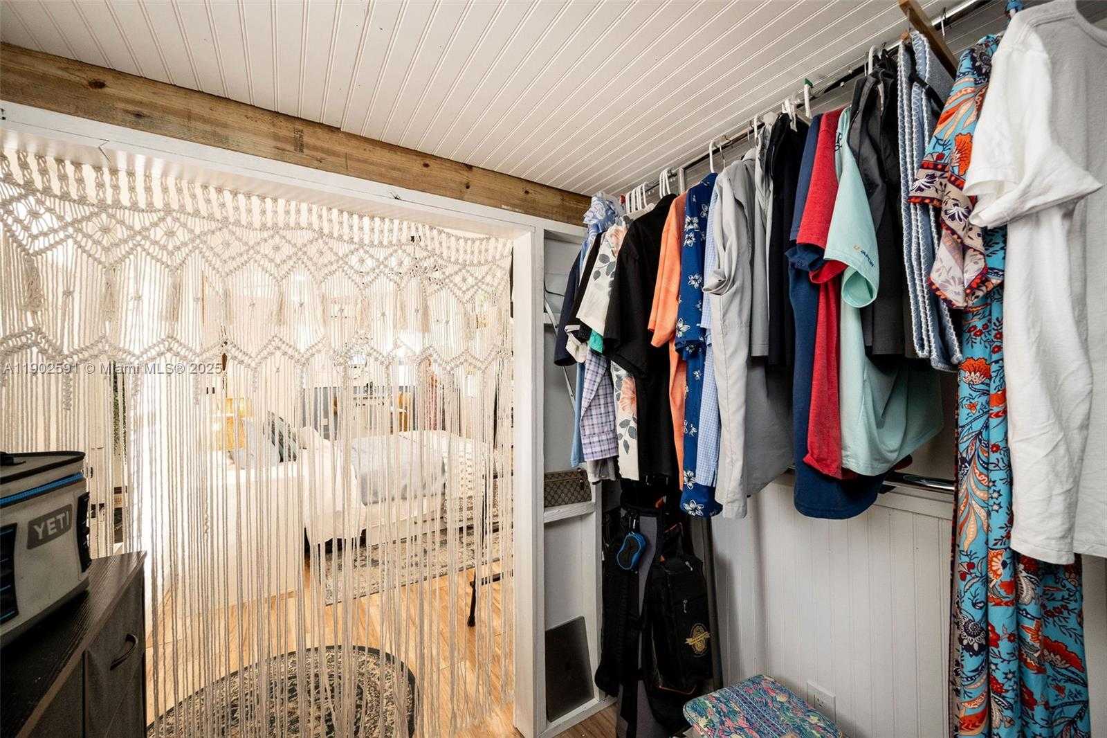 Small Image of 7 BARCELONA DR BIG COPPITT, Key West Number 37