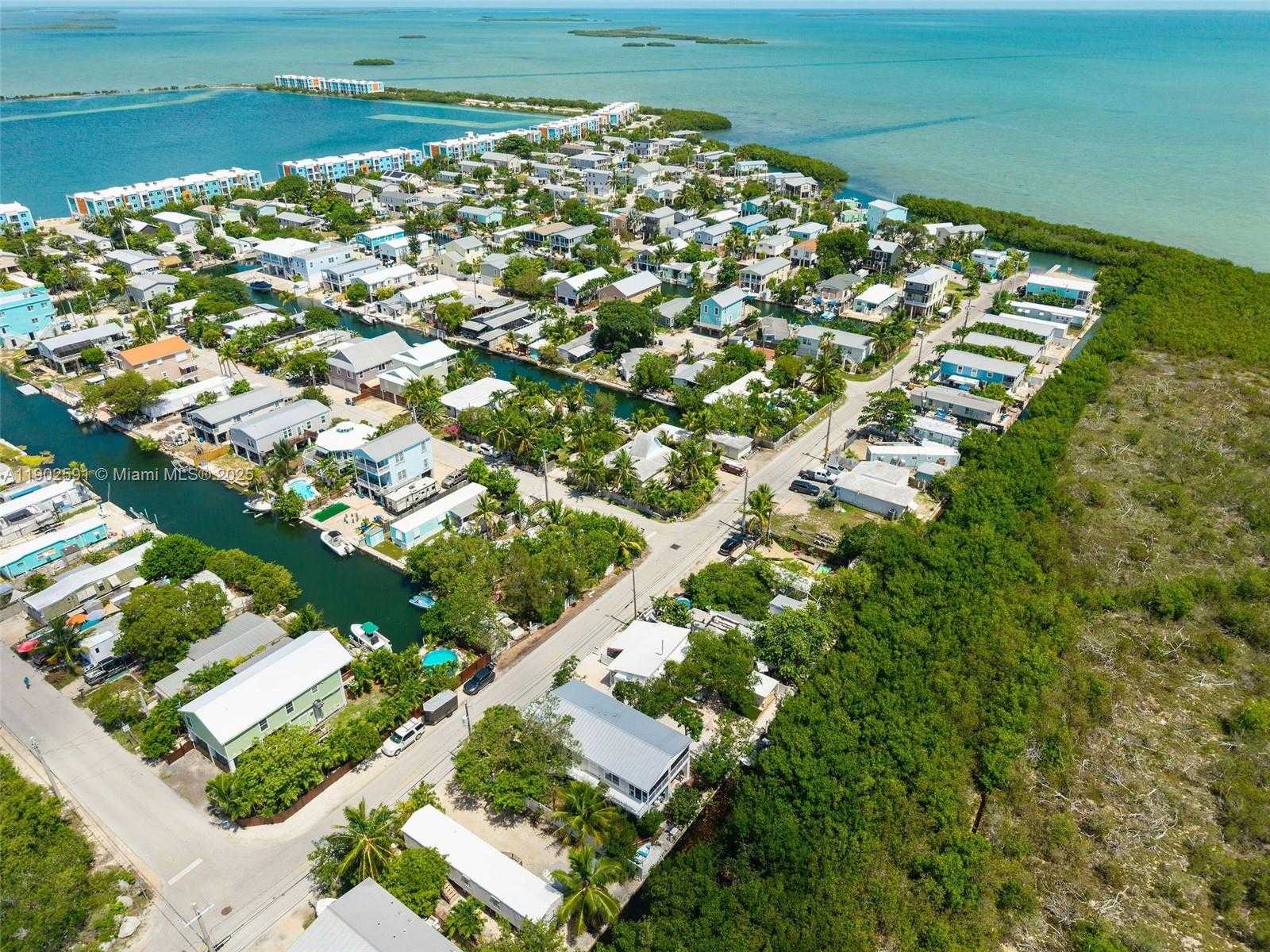 Small Image of 7 BARCELONA DR BIG COPPITT, Key West Number 83