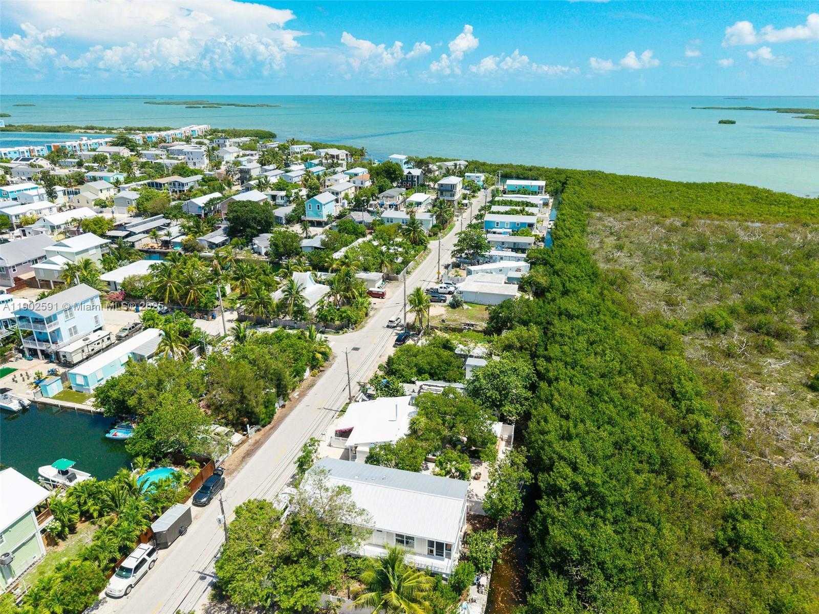 Small Image of 7 BARCELONA DR BIG COPPITT, Key West Number 86