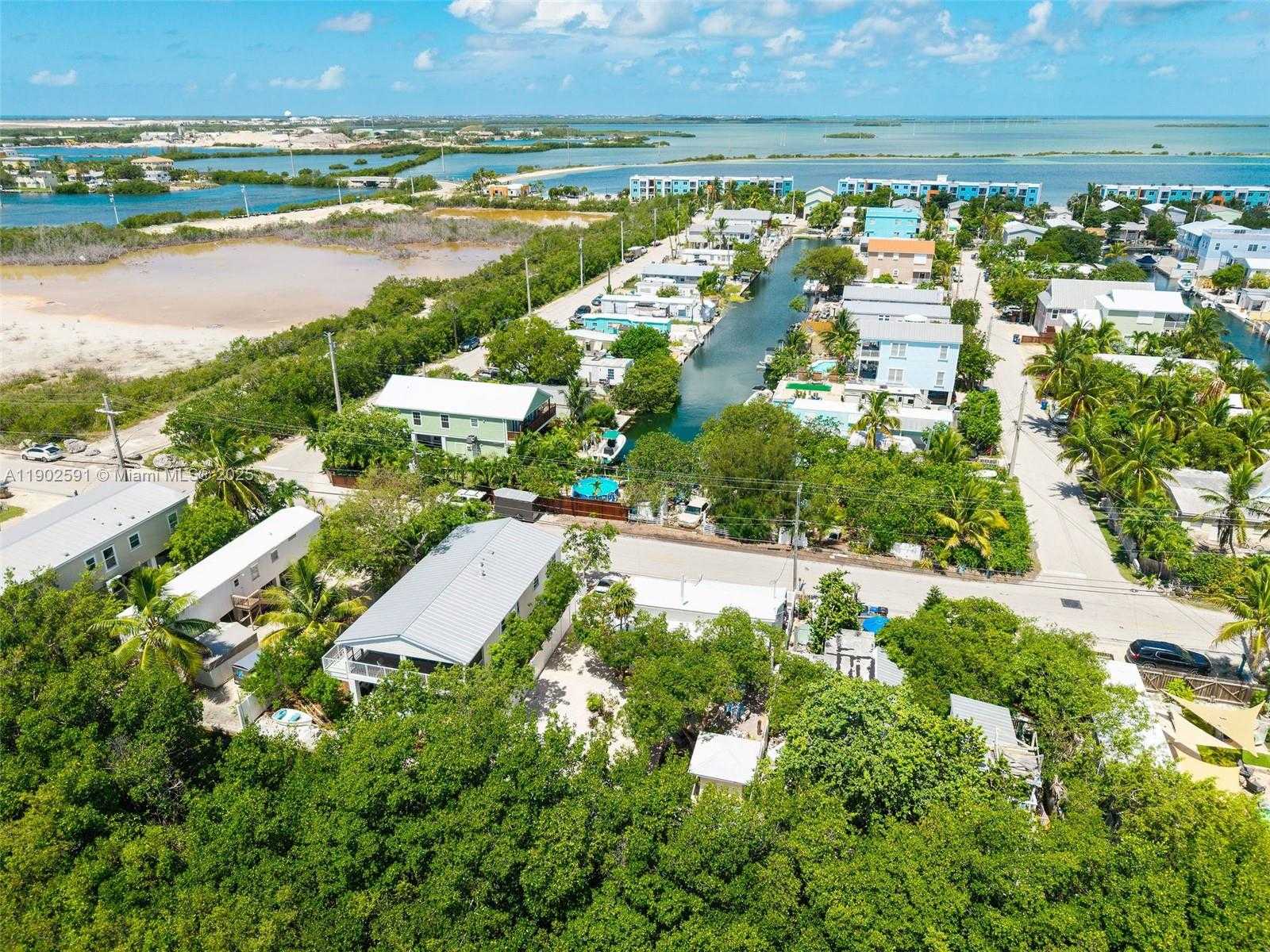 Small Image of 7 BARCELONA DR BIG COPPITT, Key West Number 89