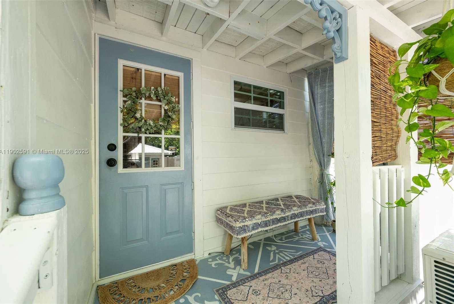 Small Image of 7 BARCELONA DR BIG COPPITT, Key West Number 9