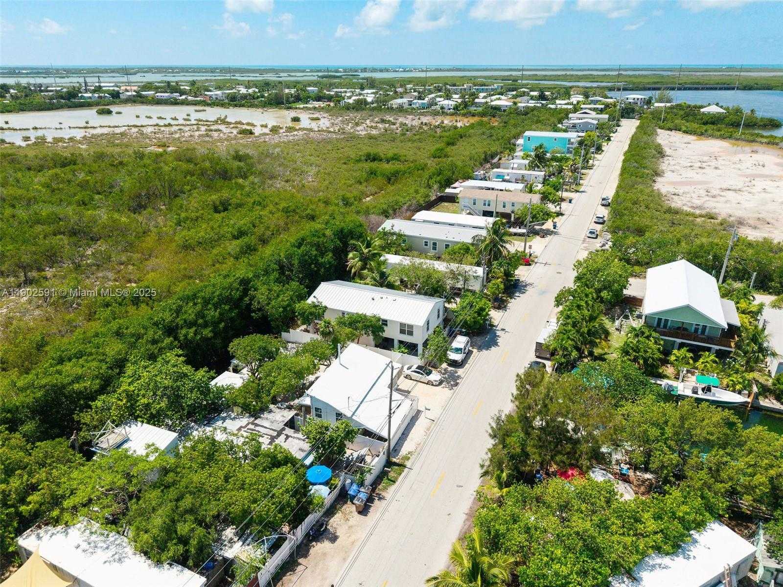 Small Image of 7 BARCELONA DR BIG COPPITT, Key West Number 92