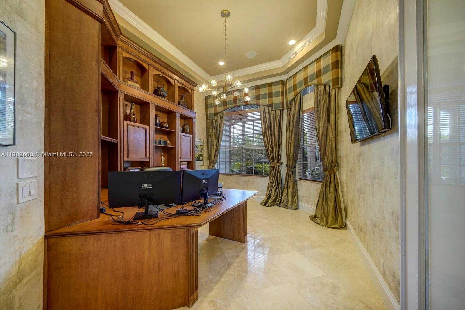 Small Image of 3828 PINE LAKE DR, Weston Number 13