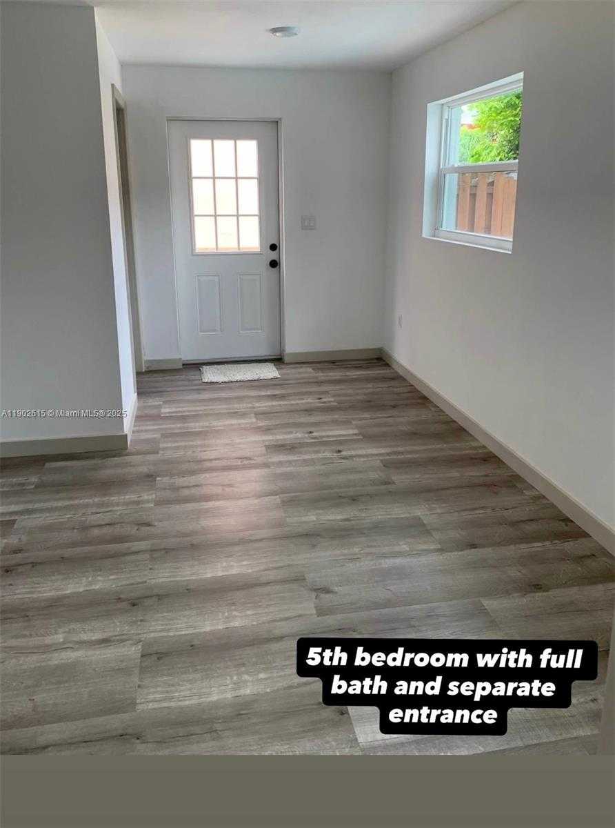 Small Image of 12121 SOUTH WEST 271ST ST, Homestead Number 5