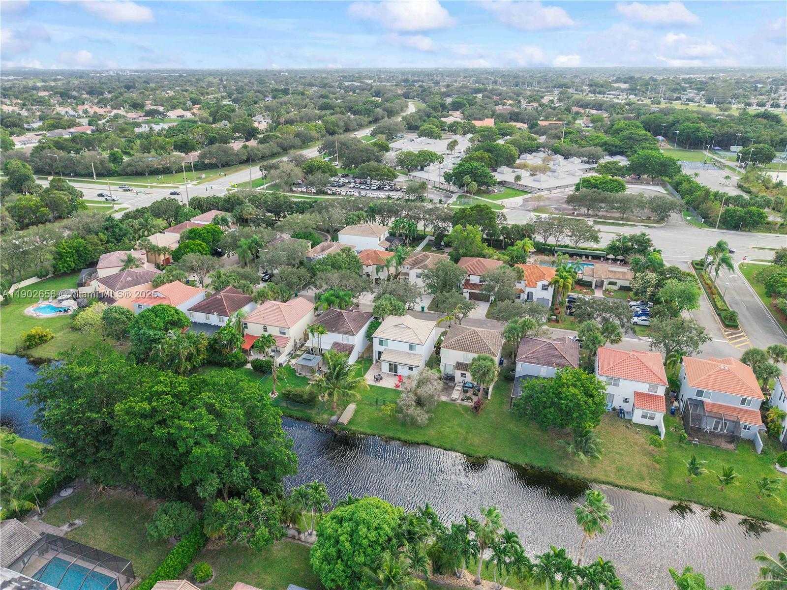 Small Image of 236 NORTH WEST 118TH DR, Coral Springs Number 34