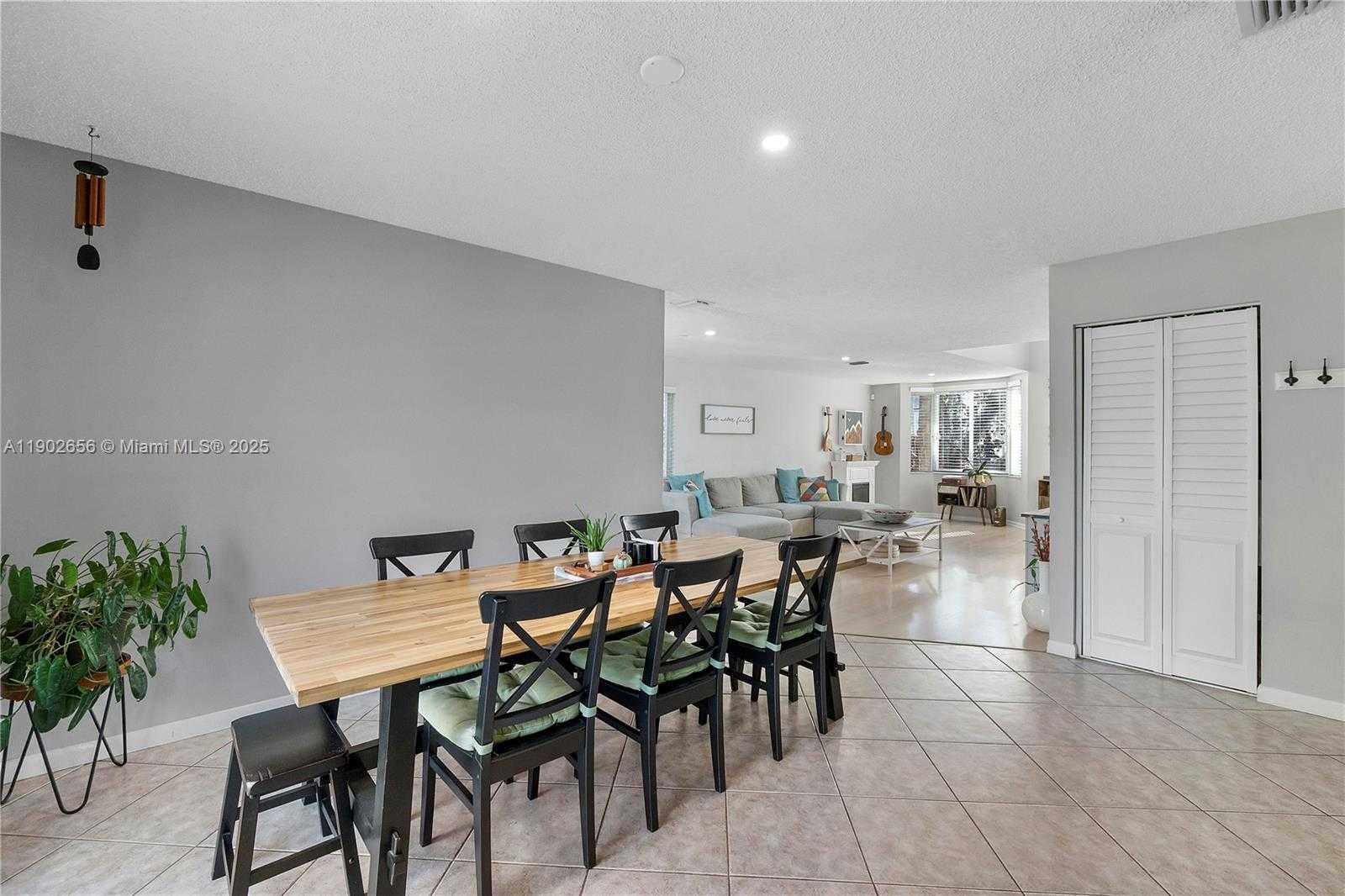 Small Image of 236 NORTH WEST 118TH DR, Coral Springs Number 5