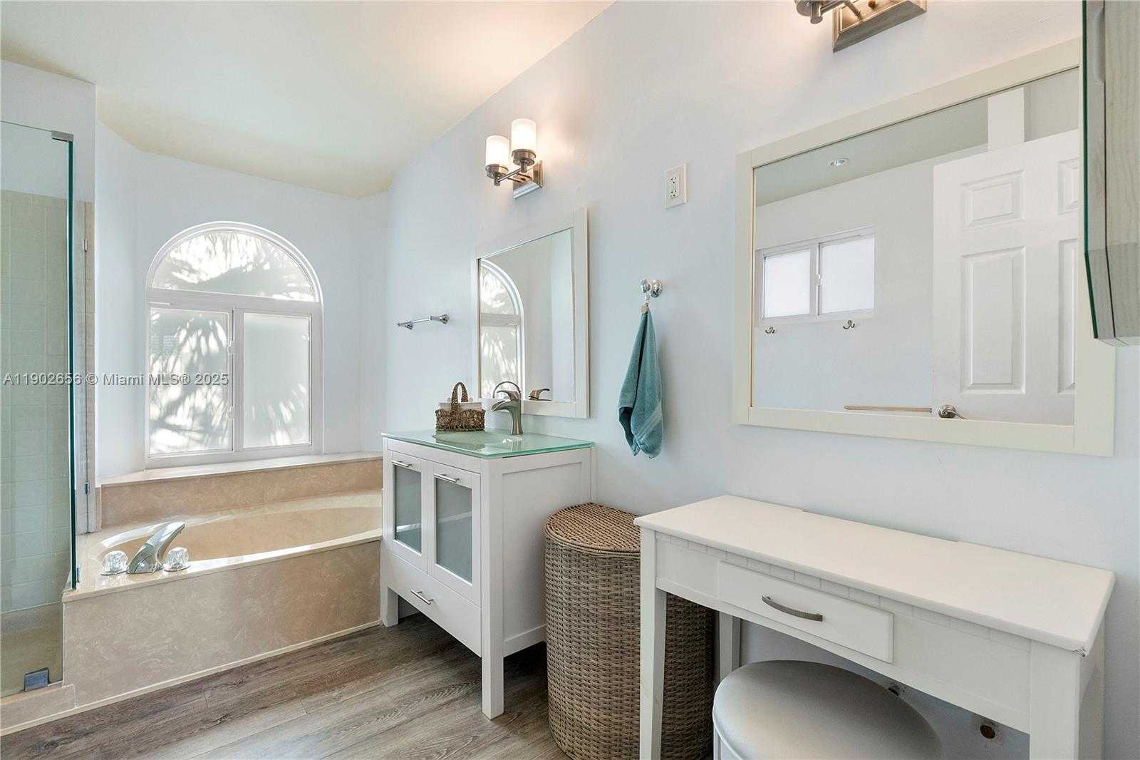 Small Image of 236 NORTH WEST 118TH DR, Coral Springs Number 9