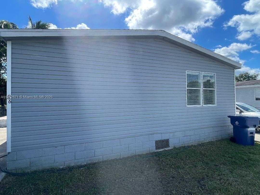 Small Image of 19800 SOUTH WEST 180TH AVE UNIT 86, Miami Number 2