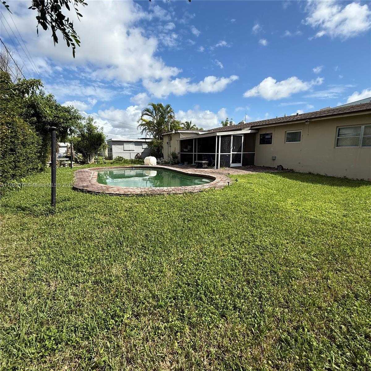 Small Image of 20730 NORTH EAST MIAMI CT, Miami Gardens Number 14