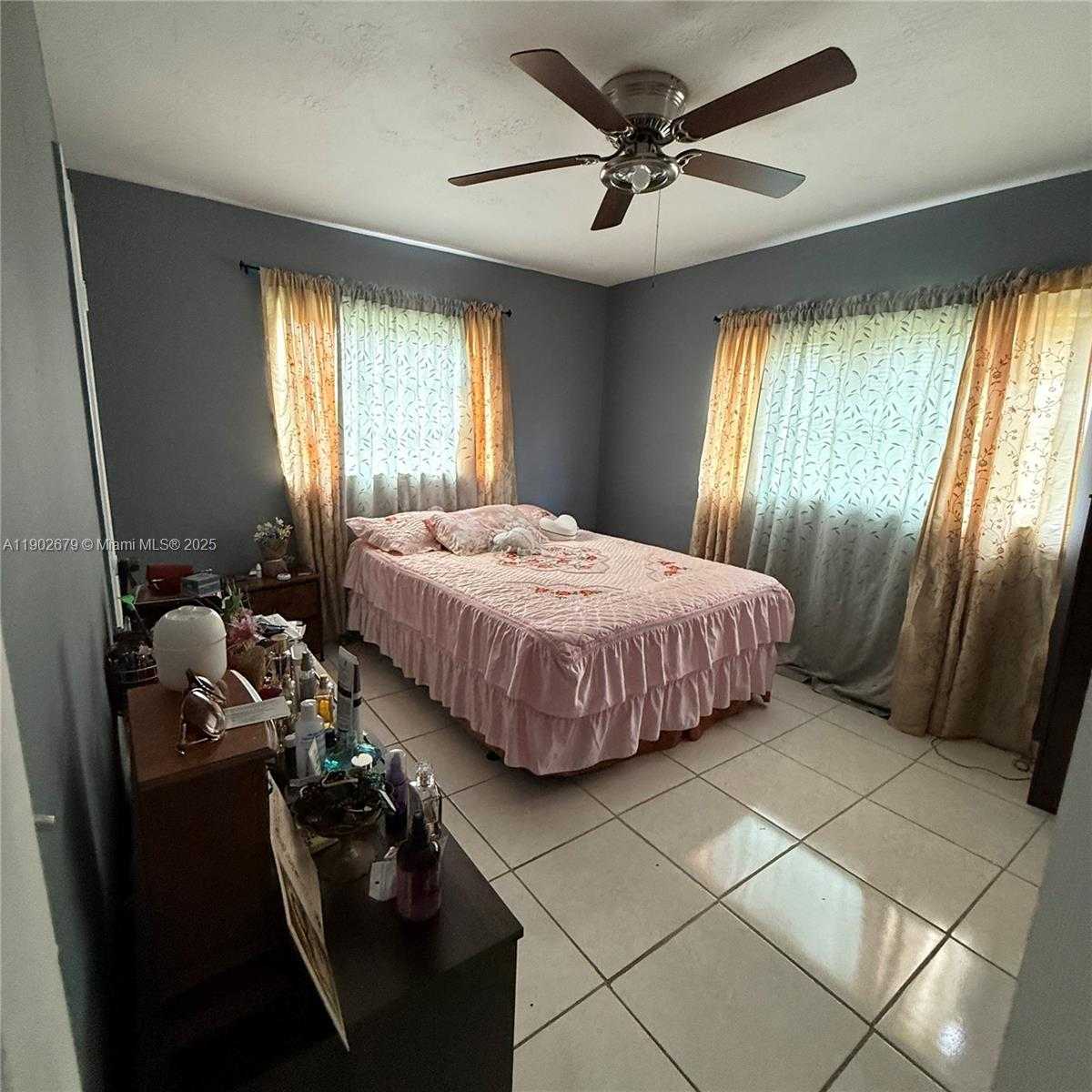 Small Image of 20730 NORTH EAST MIAMI CT, Miami Gardens Number 6