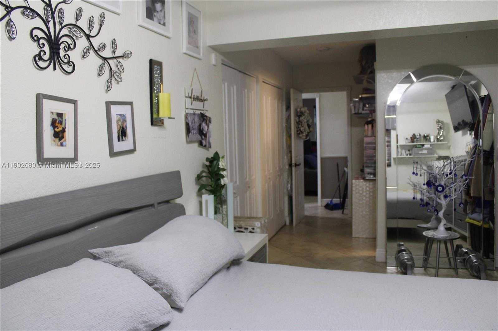 Small Image of 8000 NORTH WEST 172ND ST, Hialeah Number 13