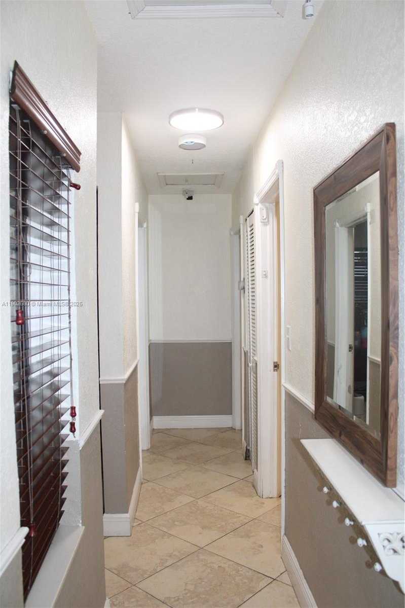 Small Image of 8000 NORTH WEST 172ND ST, Hialeah Number 16