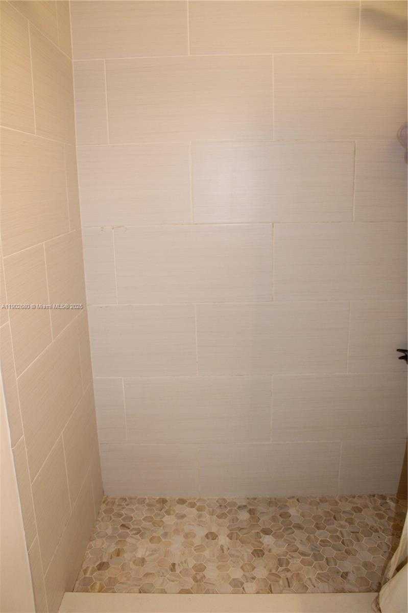 Small Image of 8000 NORTH WEST 172ND ST, Hialeah Number 19