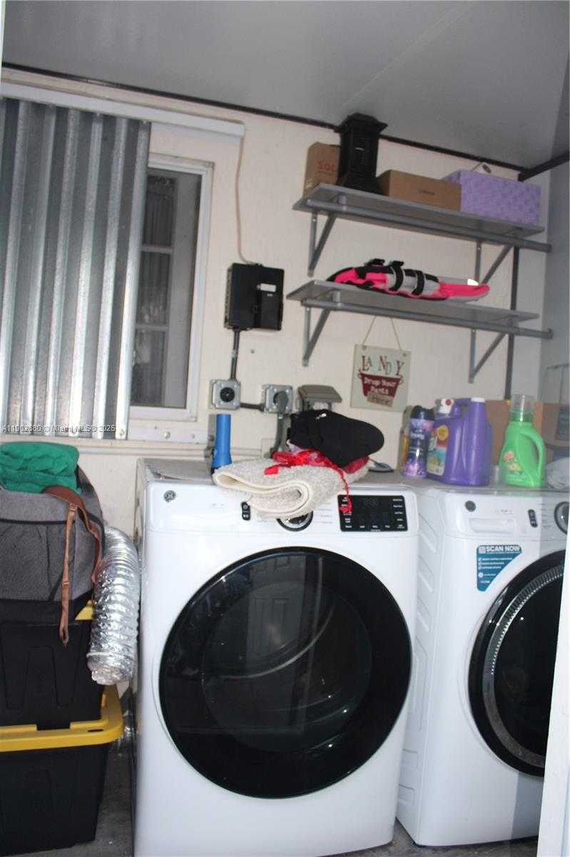 Small Image of 8000 NORTH WEST 172ND ST, Hialeah Number 32