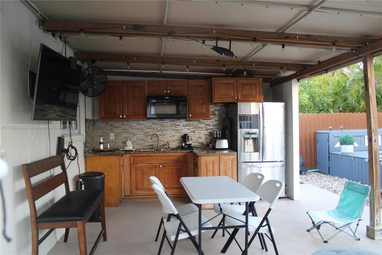 Small Image of 8000 NORTH WEST 172ND ST, Hialeah Number 35