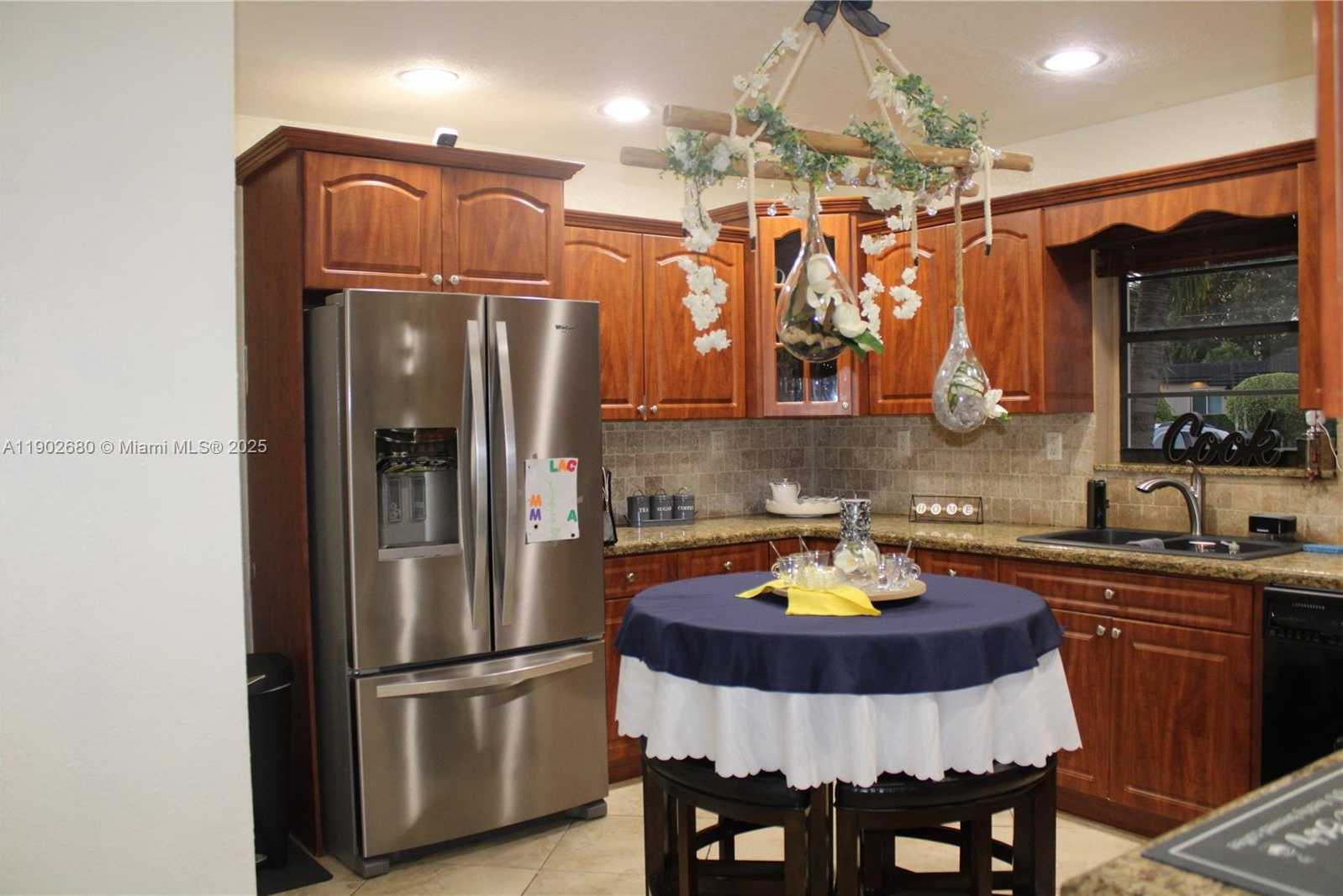 Small Image of 8000 NORTH WEST 172ND ST, Hialeah Number 9