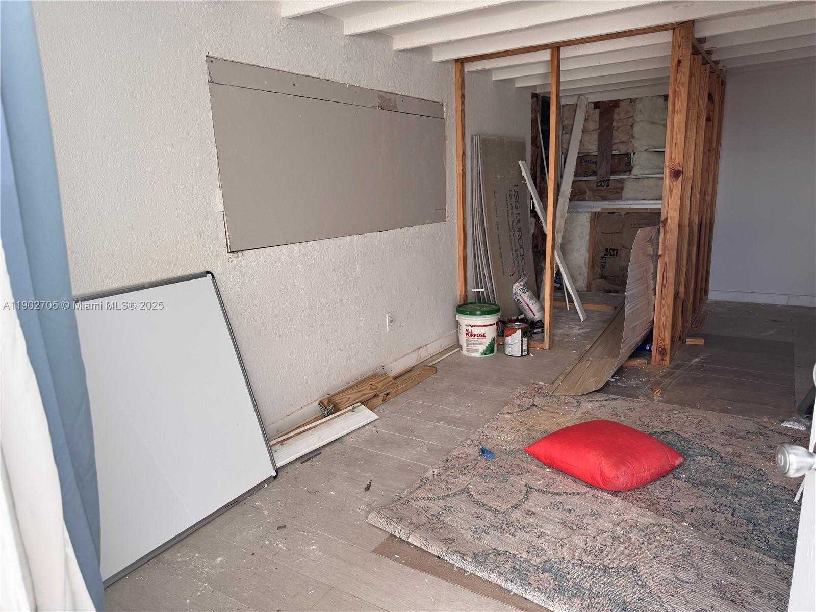 Small Image of 5331 SOUTH WEST 35TH ST, Davie Number 15