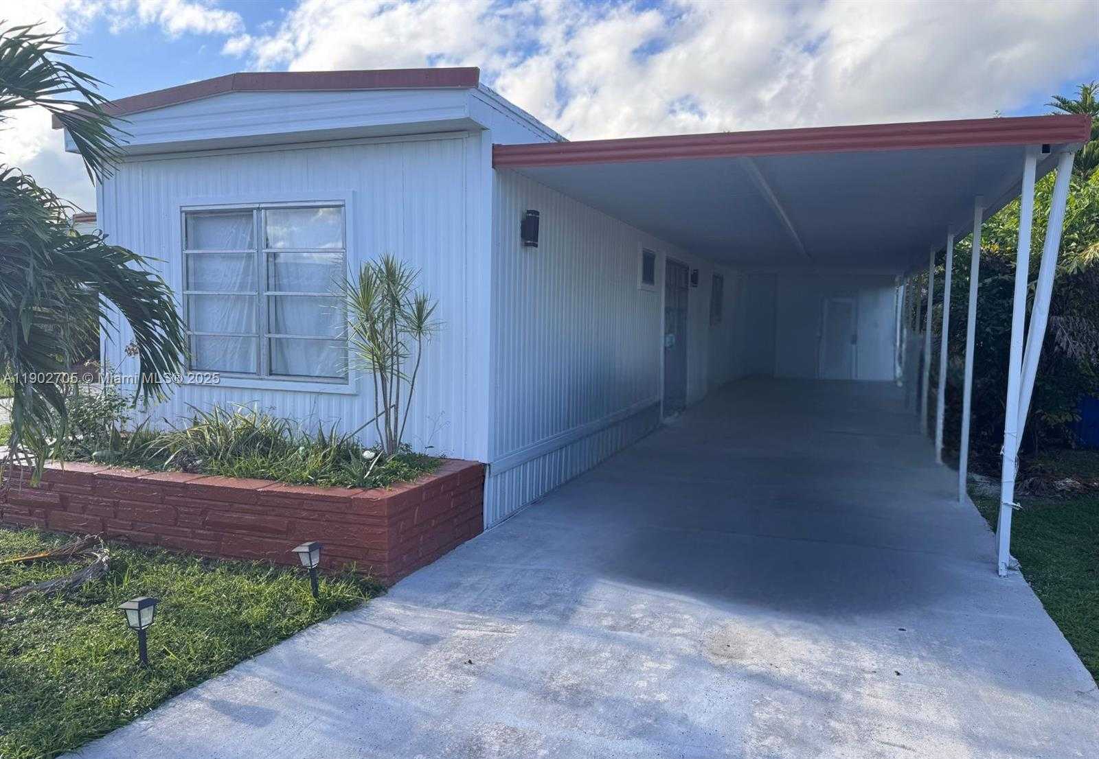 Small Image of 5331 SOUTH WEST 35TH ST, Davie Number 20