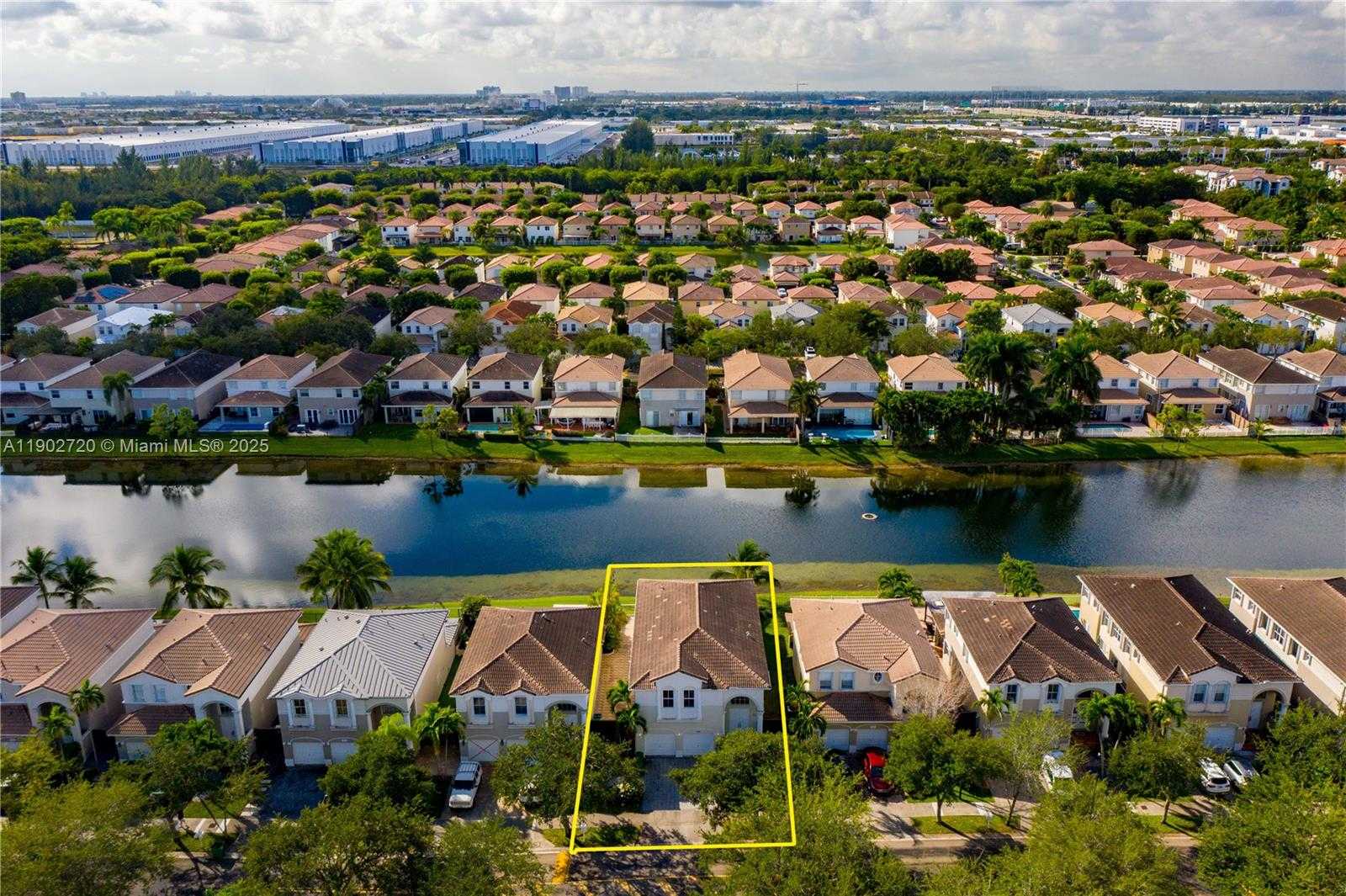 Small Image of 11270 NORTH WEST 47TH LN, Doral Number 13