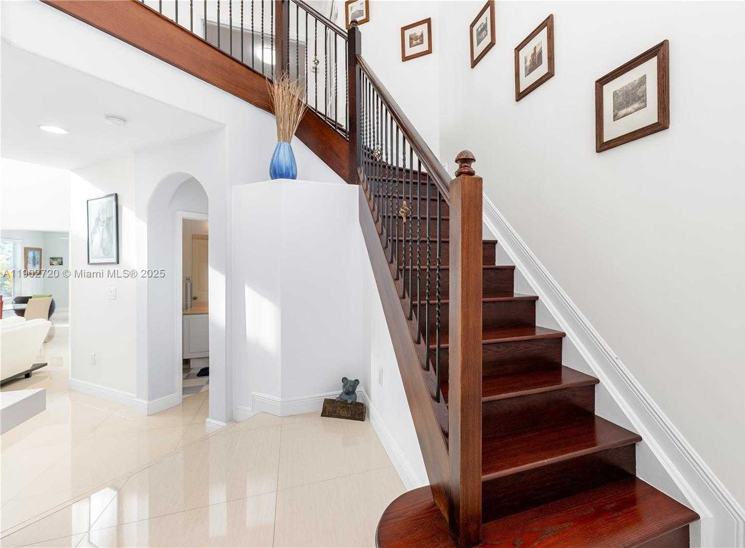 Small Image of 11270 NORTH WEST 47TH LN, Doral Number 19