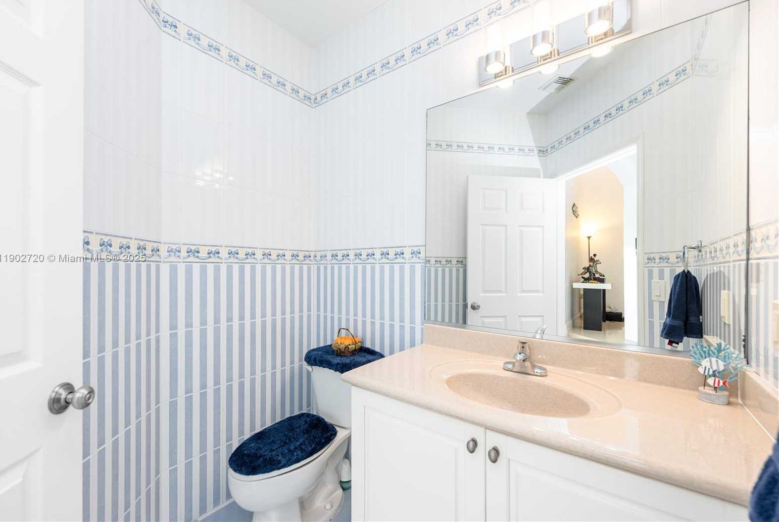 Small Image of 11270 NORTH WEST 47TH LN, Doral Number 22