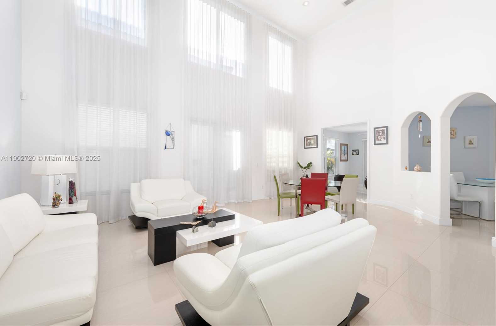 Small Image of 11270 NORTH WEST 47TH LN, Doral Number 23