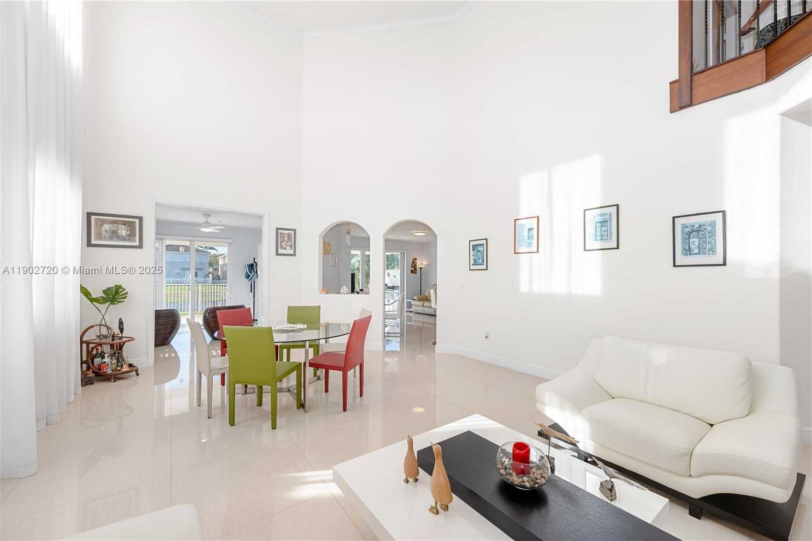 Small Image of 11270 NORTH WEST 47TH LN, Doral Number 27