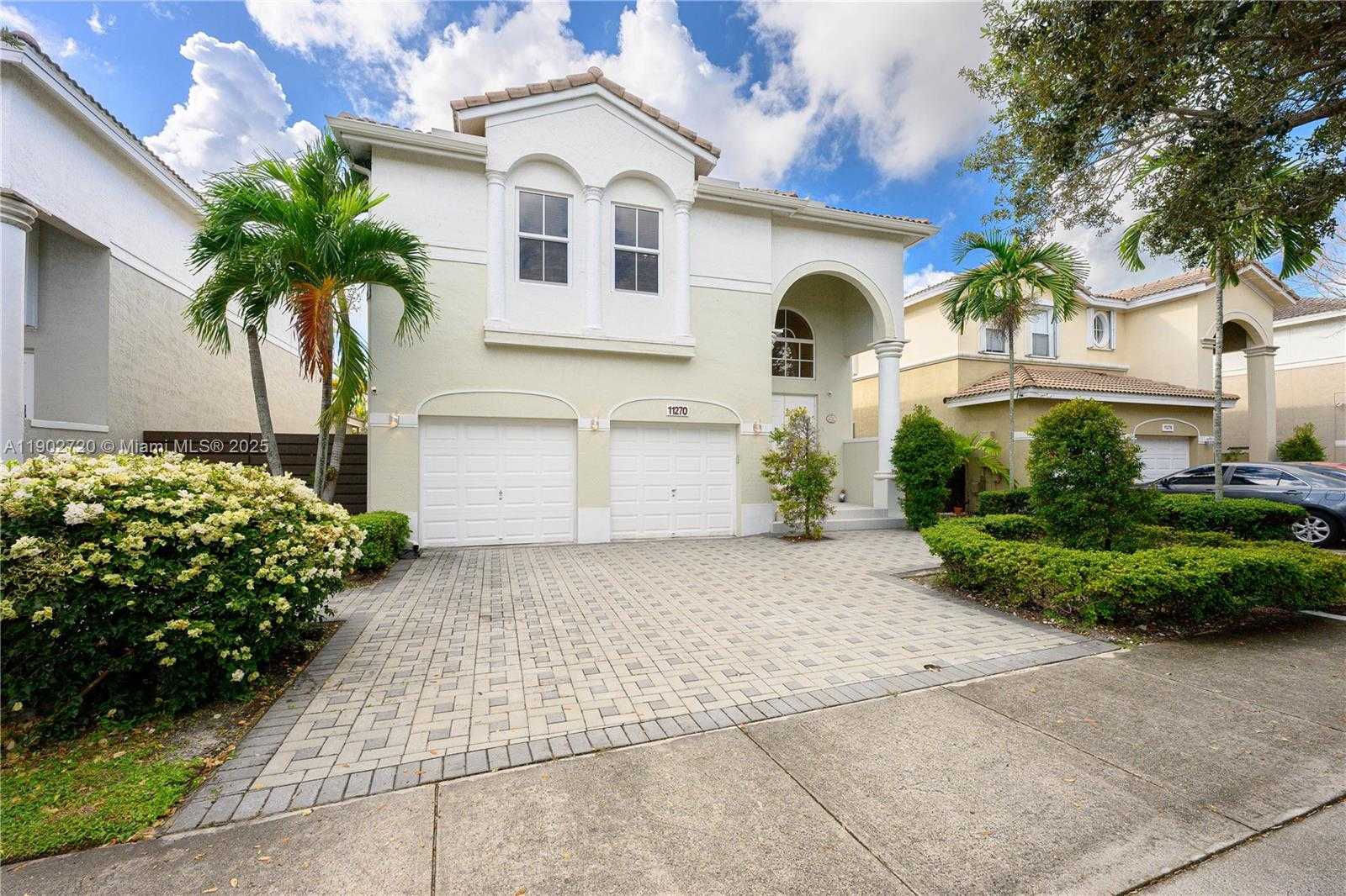 Small Image of 11270 NORTH WEST 47TH LN, Doral Number 3