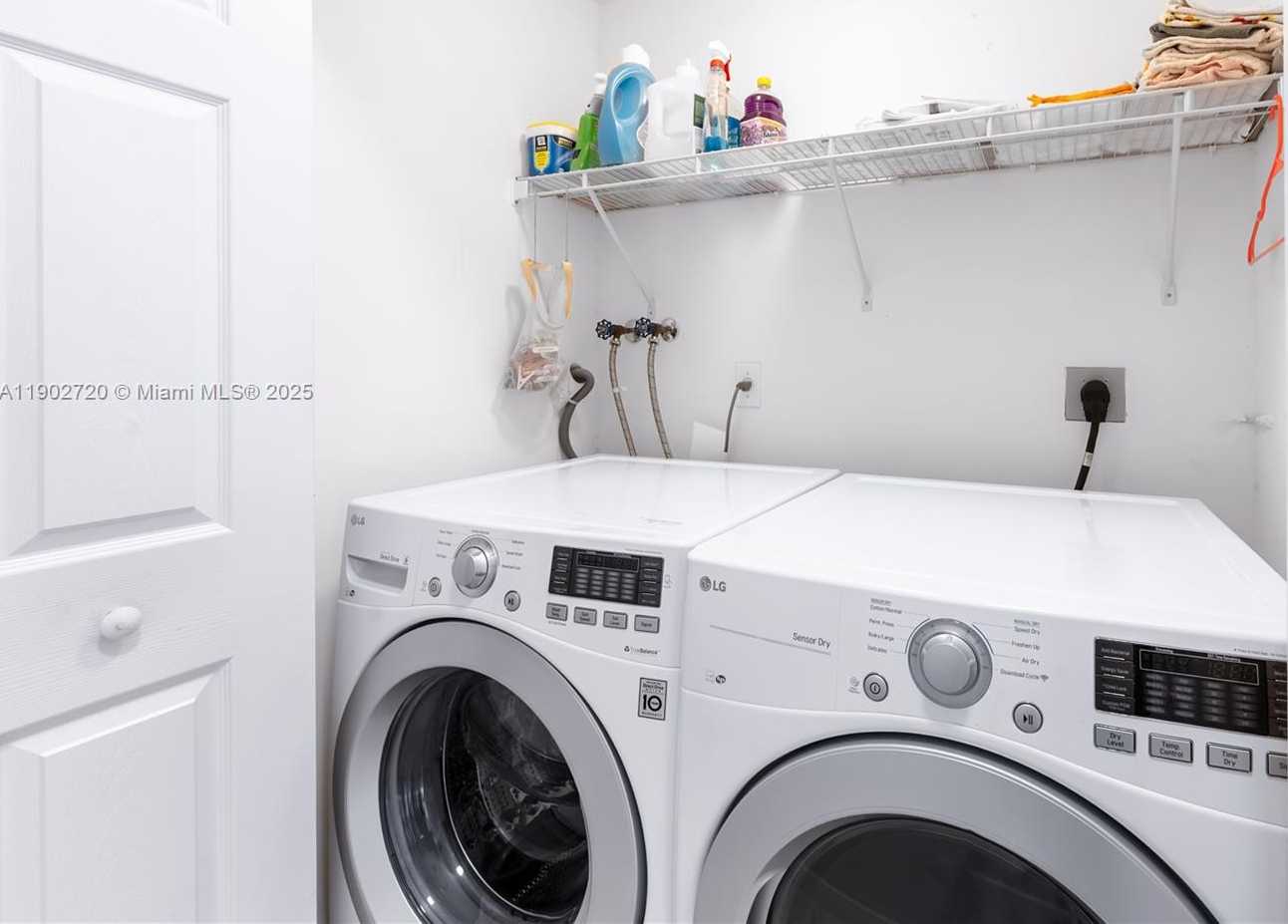 Small Image of 11270 NORTH WEST 47TH LN, Doral Number 36