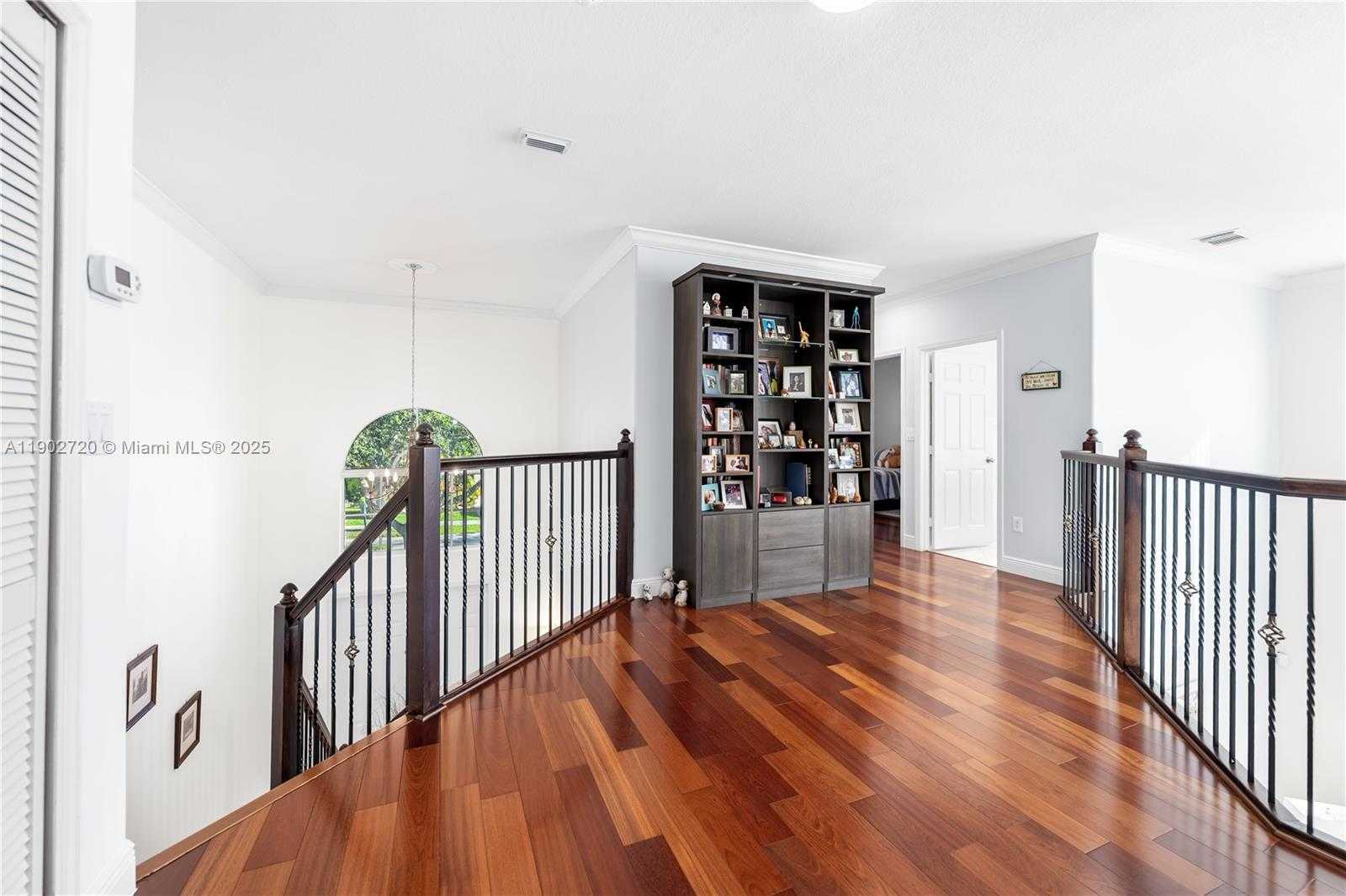 Small Image of 11270 NORTH WEST 47TH LN, Doral Number 39