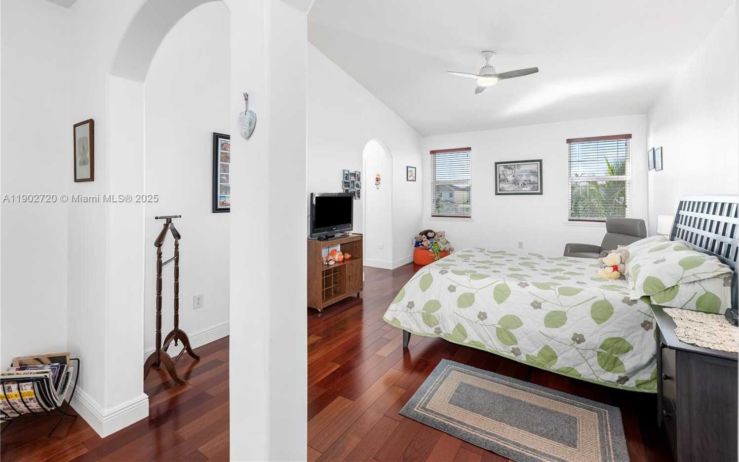 Small Image of 11270 NORTH WEST 47TH LN, Doral Number 42