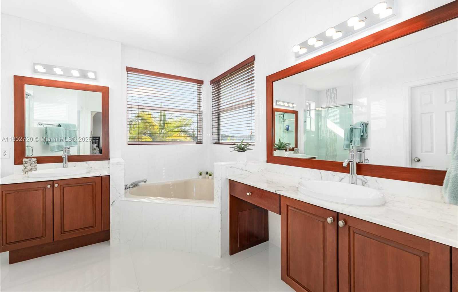 Small Image of 11270 NORTH WEST 47TH LN, Doral Number 47