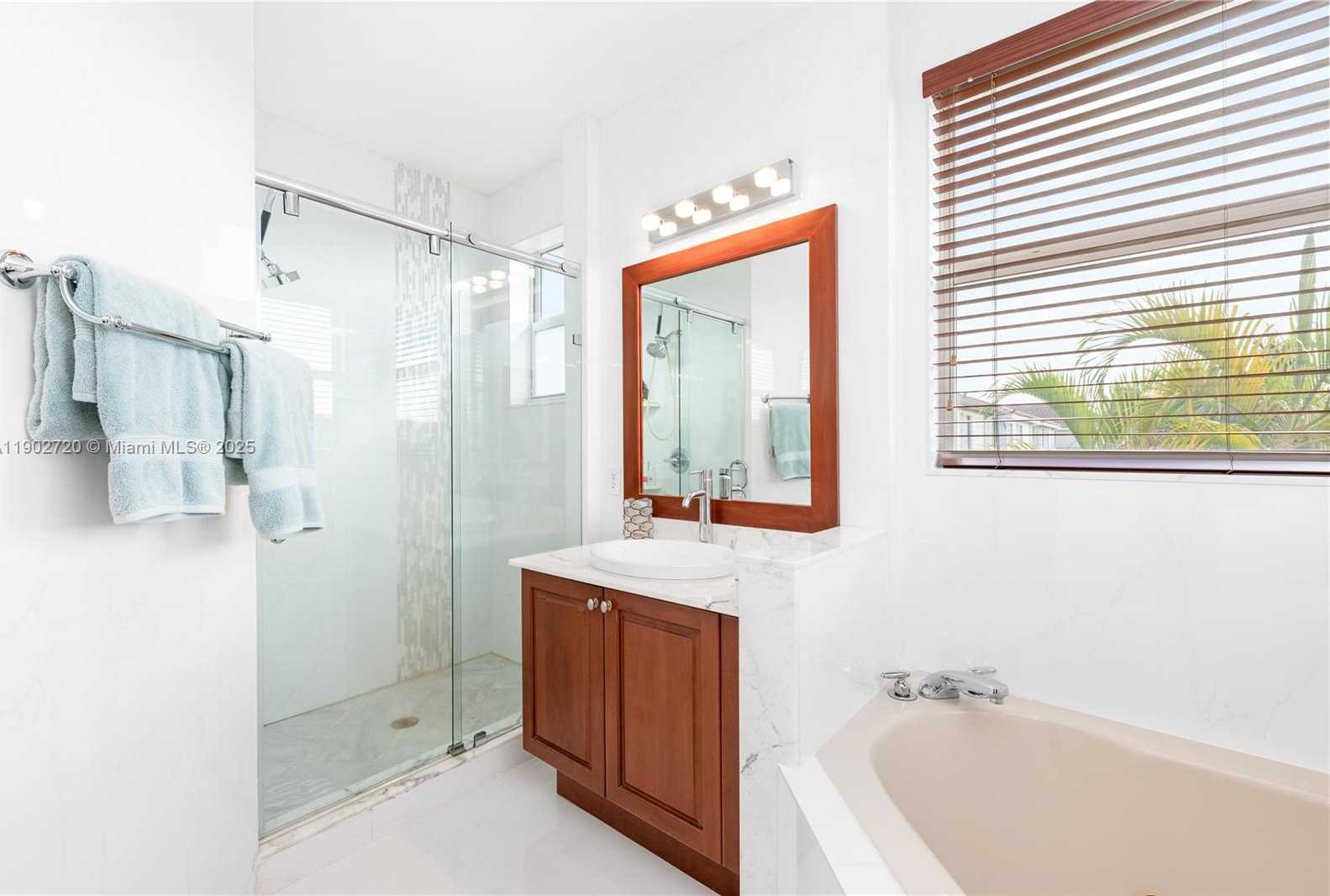 Small Image of 11270 NORTH WEST 47TH LN, Doral Number 48