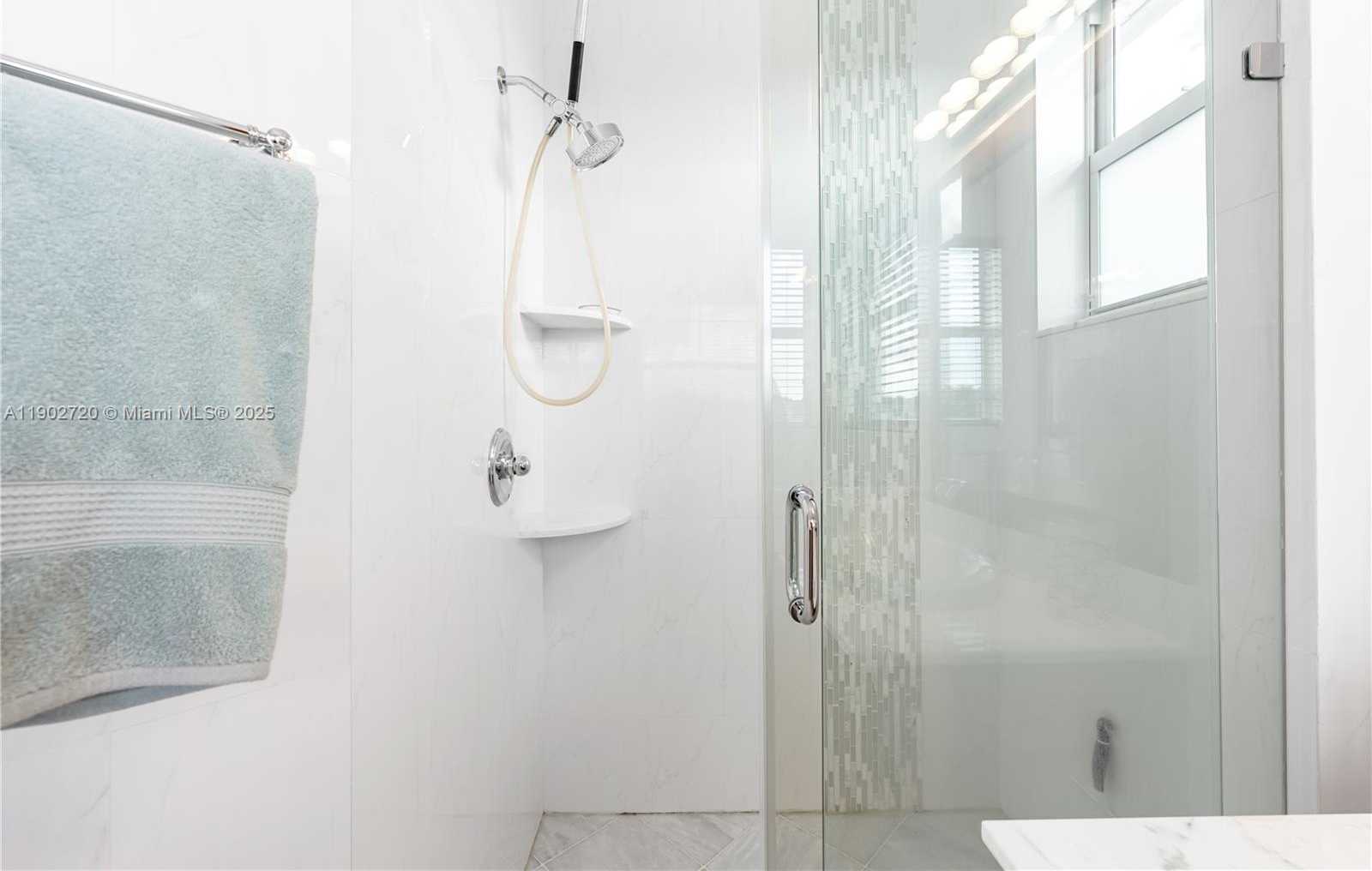 Small Image of 11270 NORTH WEST 47TH LN, Doral Number 49