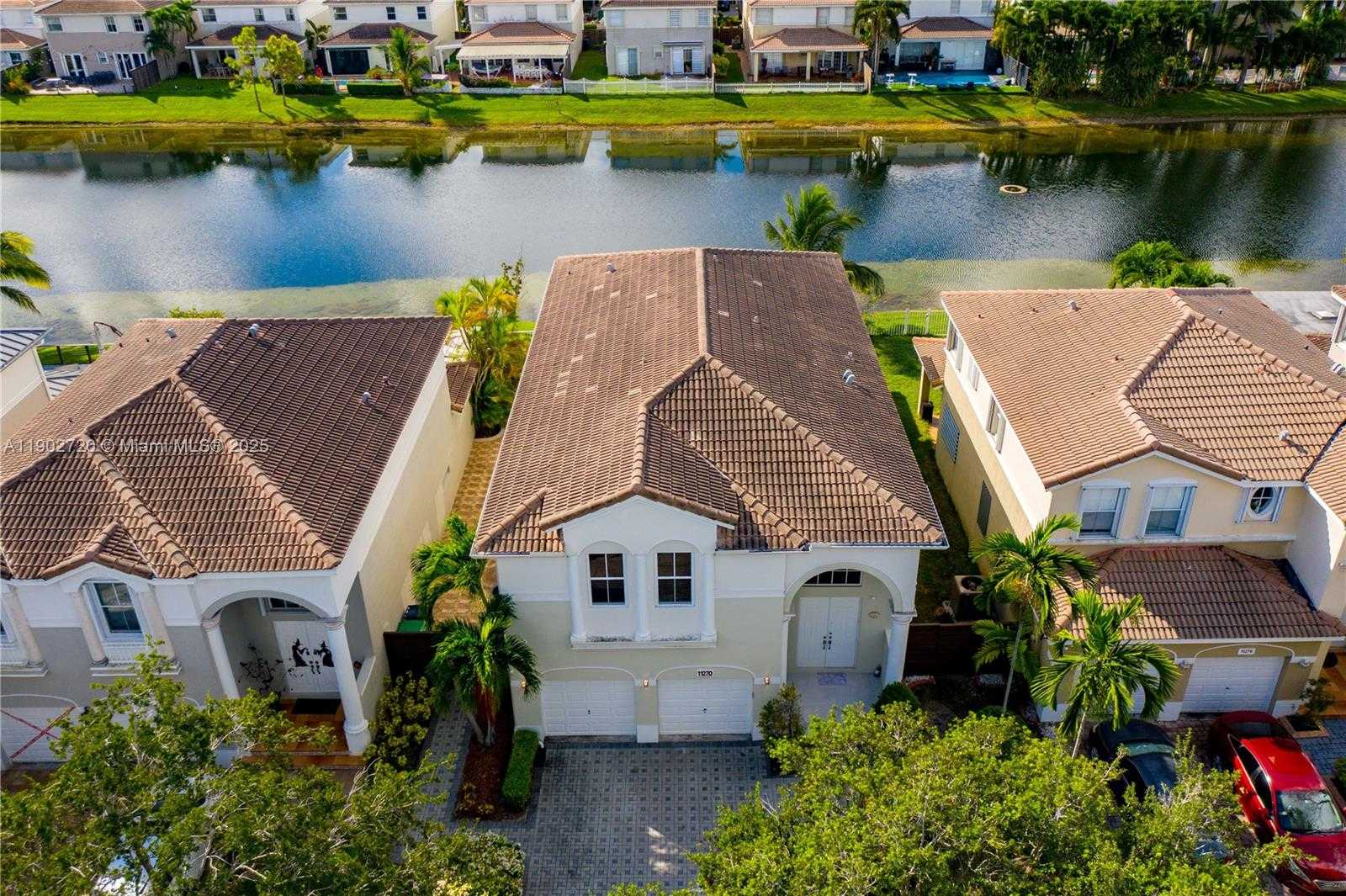 Small Image of 11270 NORTH WEST 47TH LN, Doral Number 5