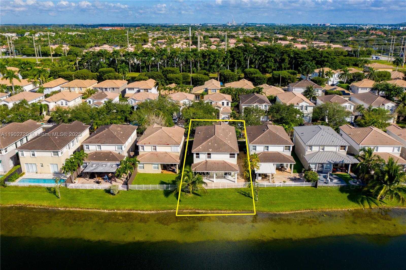 Small Image of 11270 NORTH WEST 47TH LN, Doral Number 8