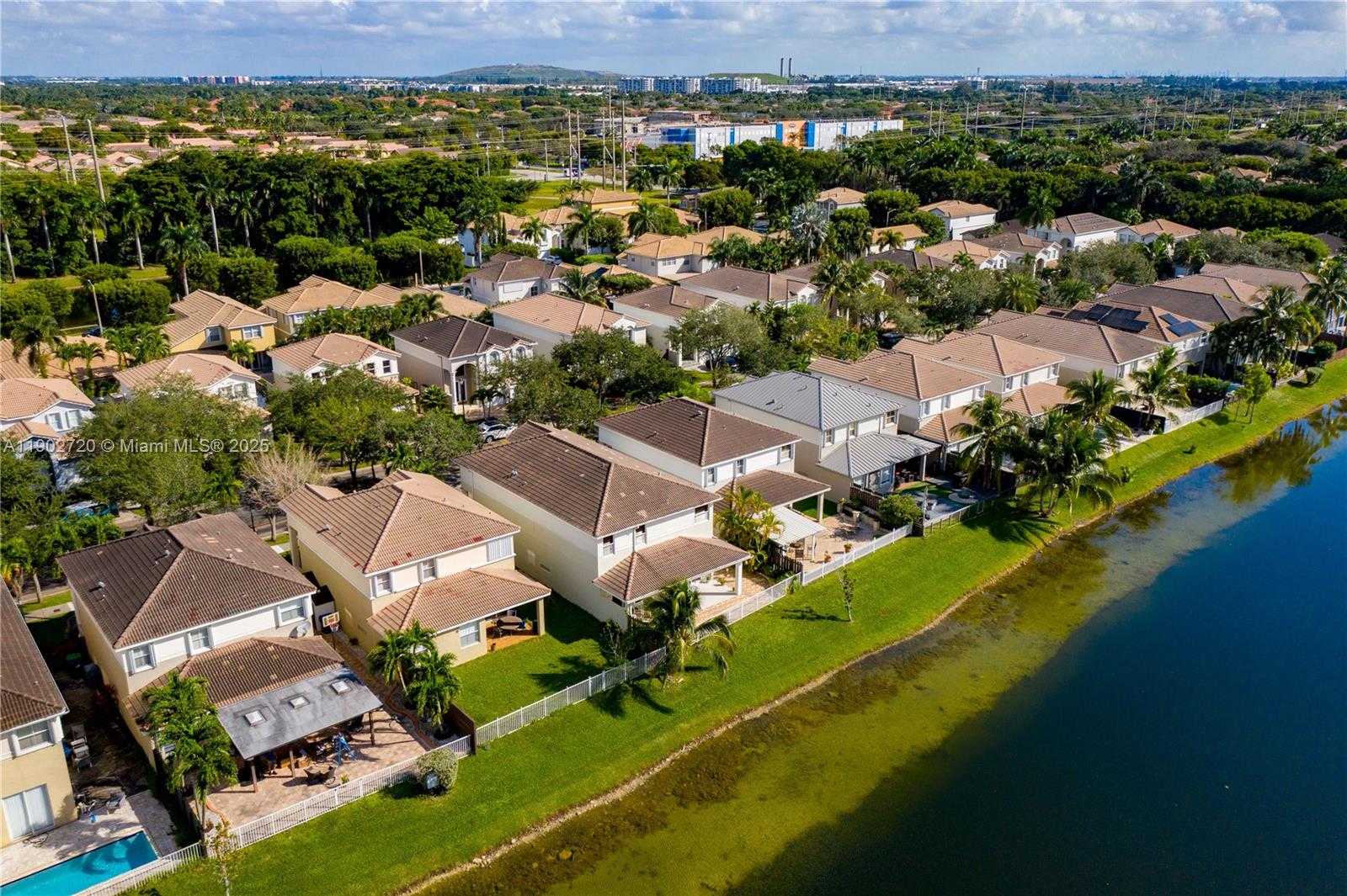 Small Image of 11270 NORTH WEST 47TH LN, Doral Number 9