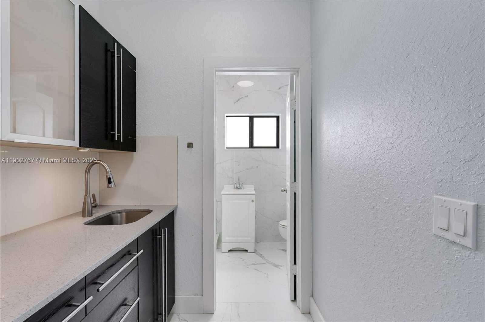 Small Image of 10279 SOUTH WEST 225TH LN, Cutler Bay Number 11