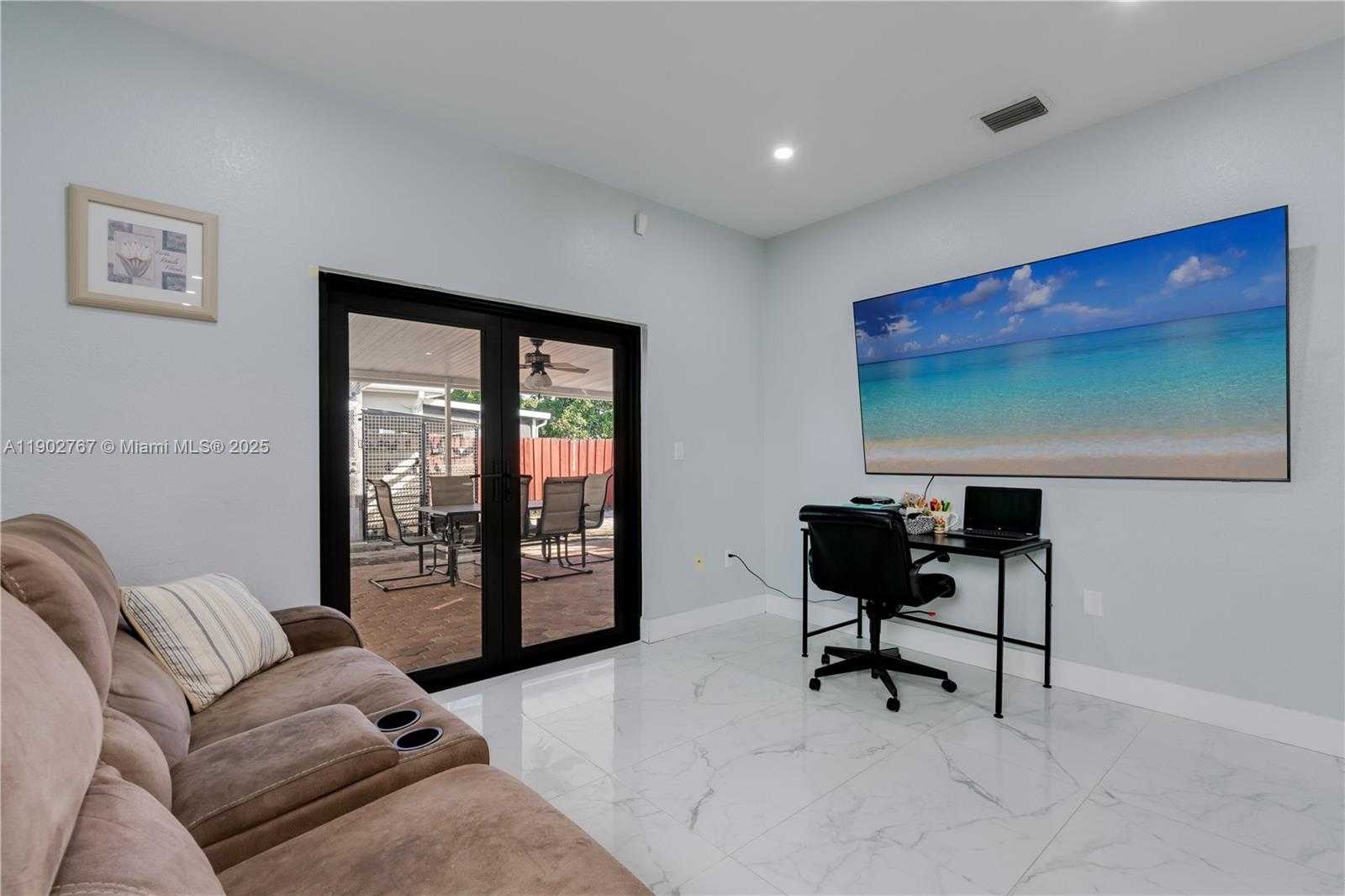 Small Image of 10279 SOUTH WEST 225TH LN, Cutler Bay Number 18