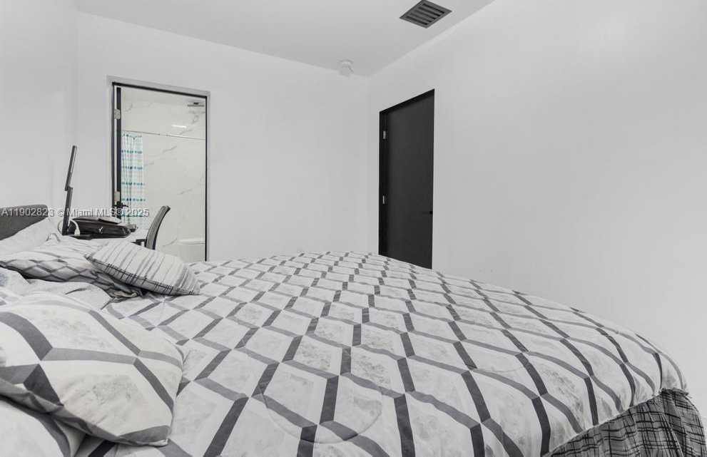 Small Image of 6941 SHERIDAN ST, Hollywood Number 17