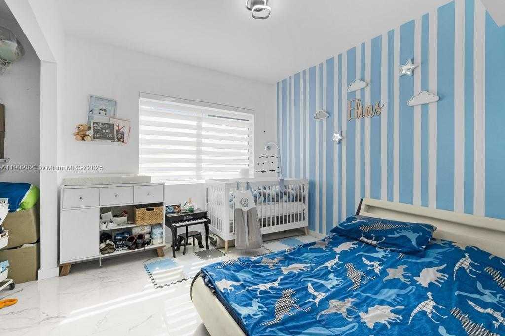 Small Image of 6941 SHERIDAN ST, Hollywood Number 18