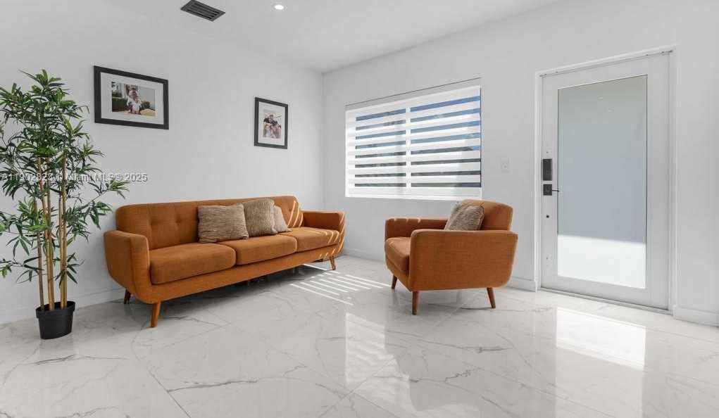 Small Image of 6941 SHERIDAN ST, Hollywood Number 25