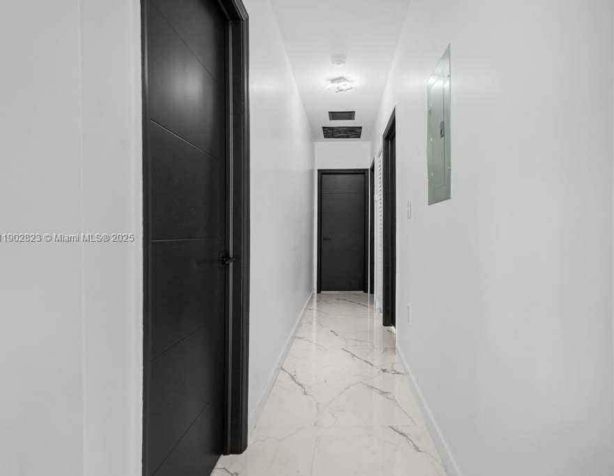 Small Image of 6941 SHERIDAN ST, Hollywood Number 28