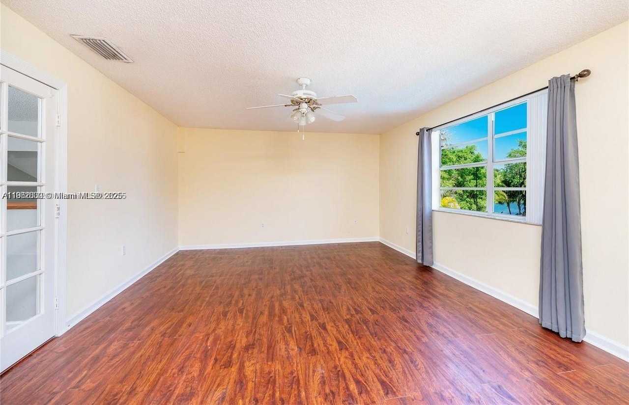 Small Image of 21023 SOUTH WEST 85TH PASS, Cutler Bay Number 22