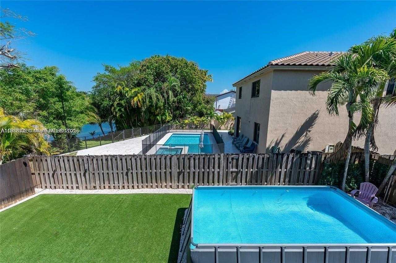 Small Image of 21023 SOUTH WEST 85TH PASS, Cutler Bay Number 4