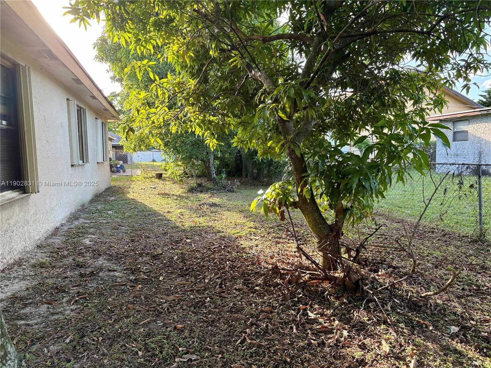 Small Image of 4801 NORTH WEST 19TH ST, Lauderhill Number 12