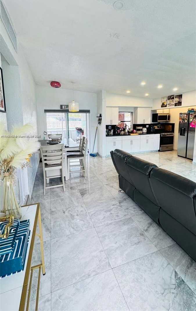 Small Image of 26980 SOUTH WEST 143RD PL, Homestead Number 5